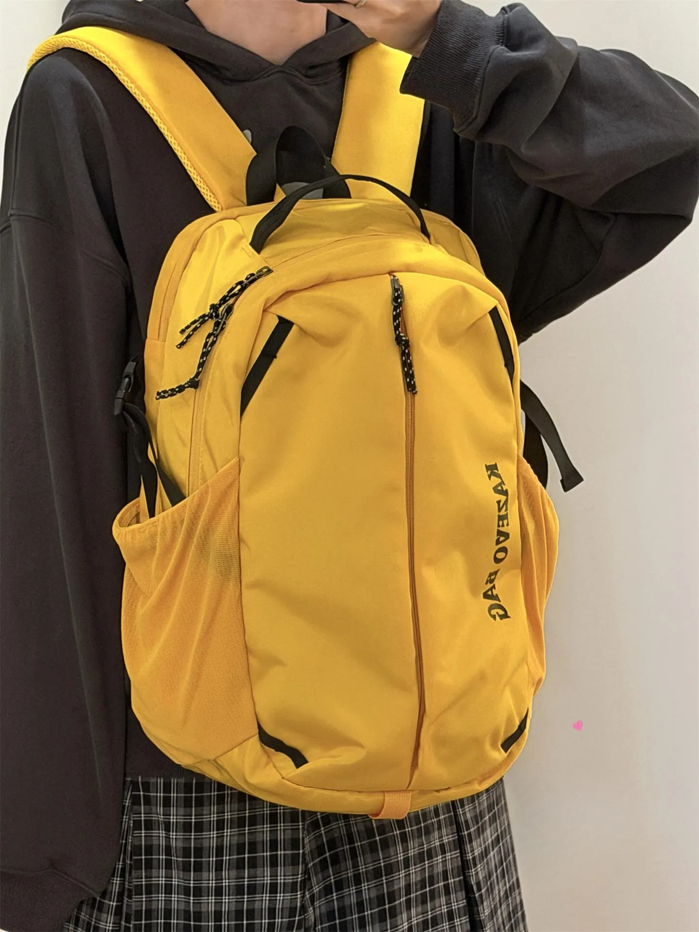 Lightweight Casual Backpack Bag - Yellow